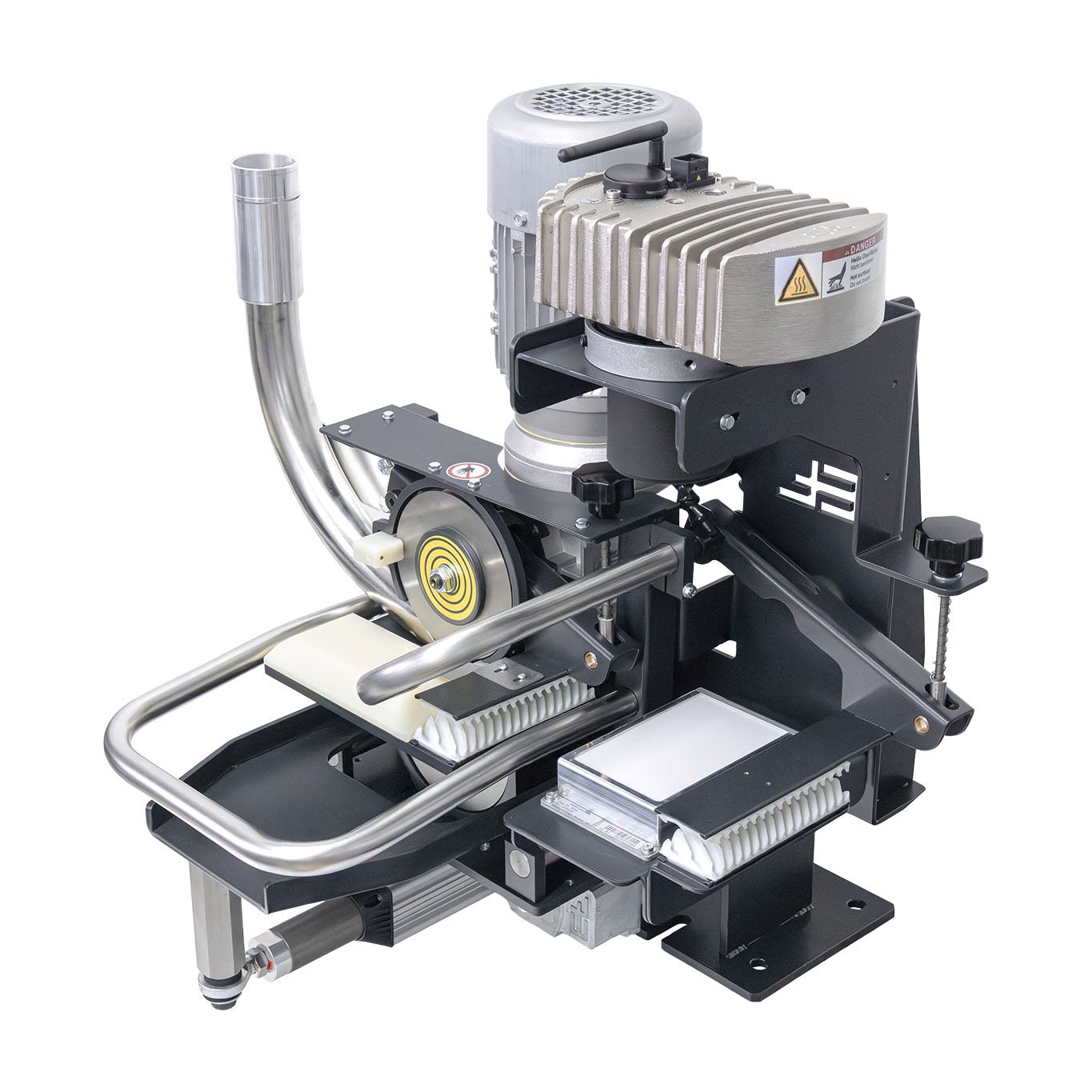 Abb.4: KI-Sensor ELWARP und QR-Code für die Apps (Apple & Android)